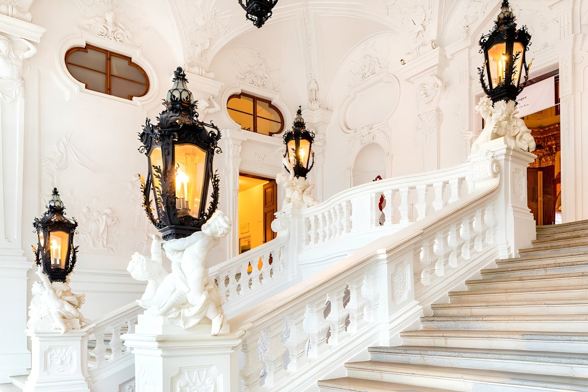 Grand Staircase